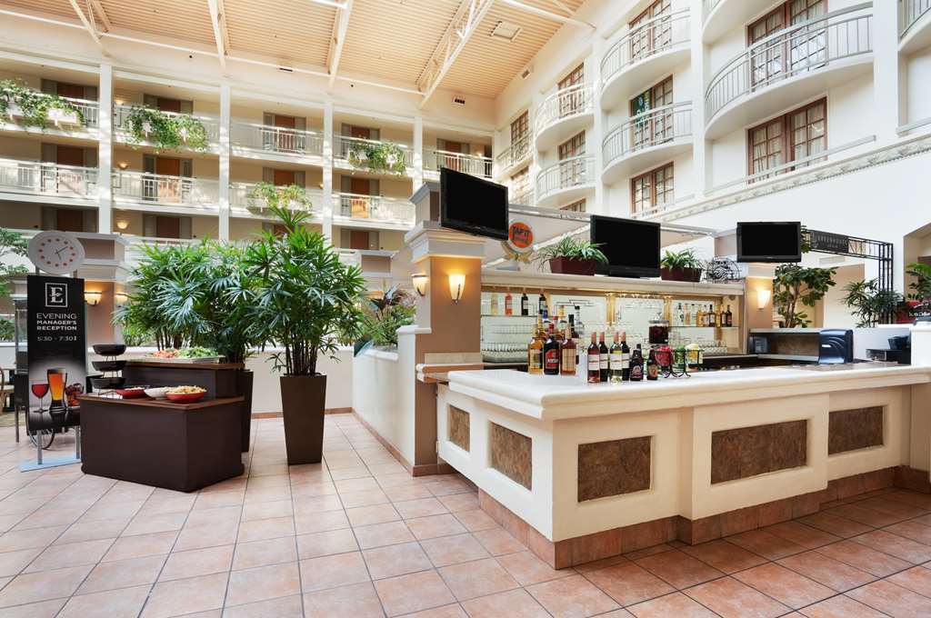 Embassy Suites San Luis Obispo Restaurace fotografie