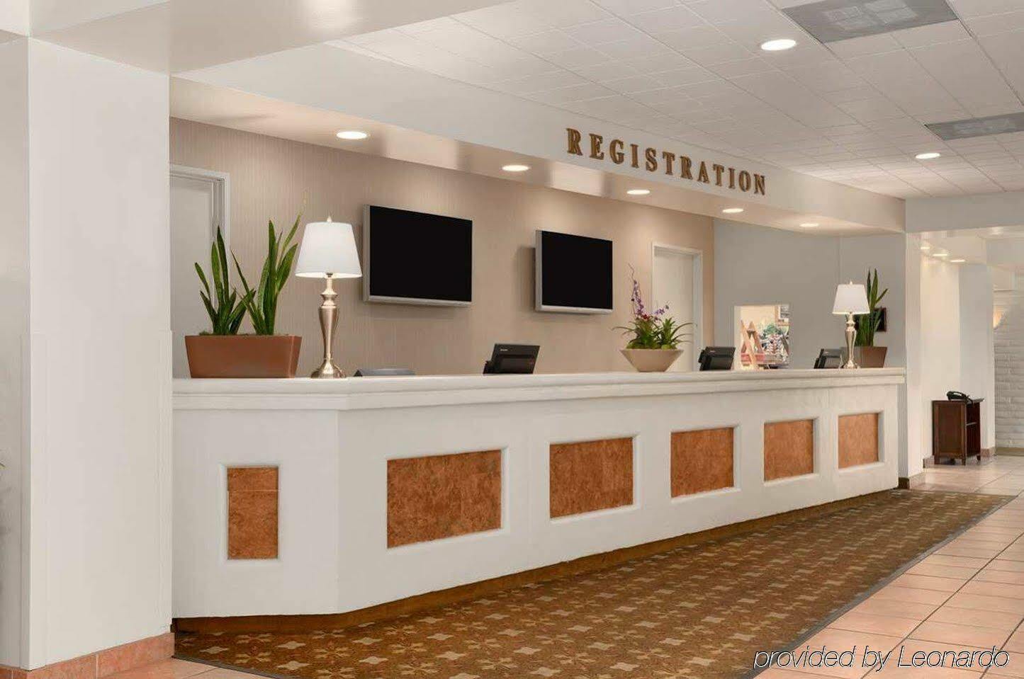 Embassy Suites San Luis Obispo Exteriér fotografie